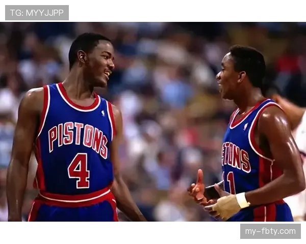 乔·杜马斯三分准星提升球队外线拉扯效果明显