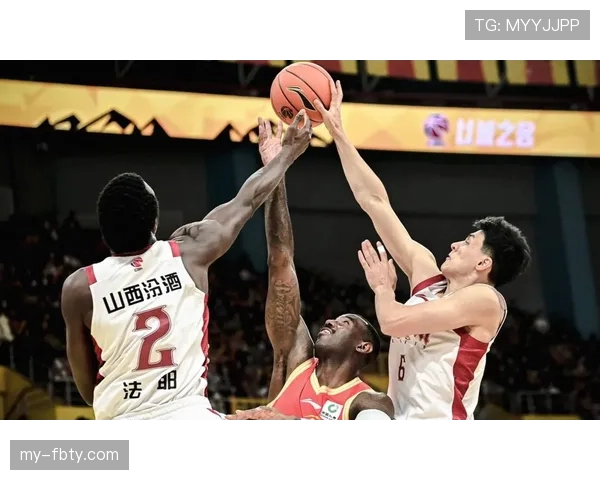 撕开后防直塞频现，香川本季传球威胁超上季